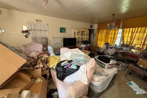 Casa en venta en Miami Gardens, Florida, 3 dormitorios, 110.74 m2 № 2032074 - foto 14