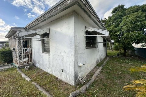 Casa en venta en Miami Gardens, Florida, 3 dormitorios, 110.74 m2 № 2032074 - foto 17