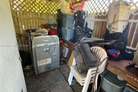 Casa en venta en Miami Gardens, Florida, 3 dormitorios, 110.74 m2 № 2032074 - foto 5