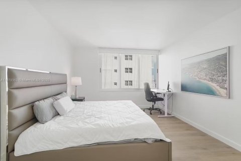 Copropriété à vendre à Miami Beach, Floride: 1 chambre, 77.76 m2 № 1895413 - photo 4