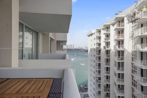 Copropriété à vendre à Miami Beach, Floride: 1 chambre, 77.76 m2 № 1895413 - photo 1