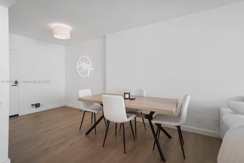 Copropriété à vendre à Miami Beach, Floride: 1 chambre, 77.76 m2 № 1895413 - photo 5