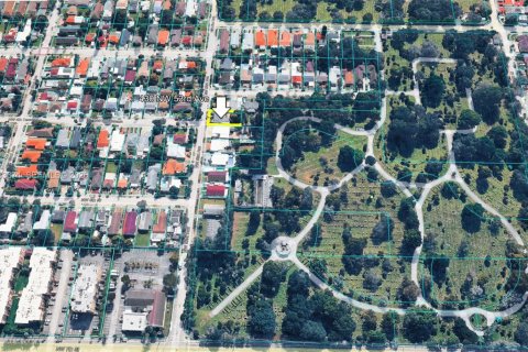 Villa ou maison à vendre à Miami, Floride: 4 chambres, 163.69 m2 № 2025189 - photo 13