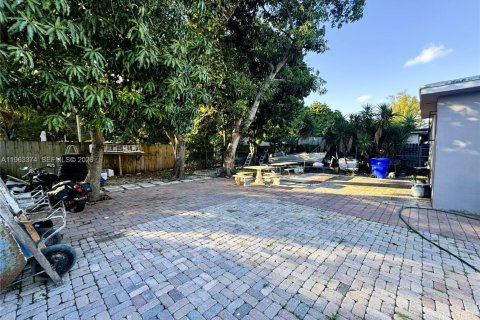 Villa ou maison à vendre à Miami, Floride: 4 chambres, 163.69 m2 № 2025189 - photo 9