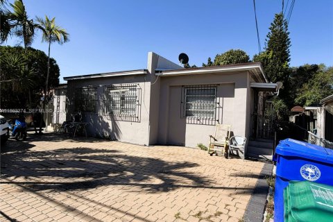 Villa ou maison à Miami, Floride 4 chambres, 163.69 m2 № 2025189