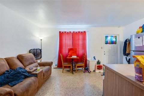 Propiedad comercial en venta en Daytona Beach, Florida, 3 dormitorios, 133.78 m2 № 2157180 - foto 21