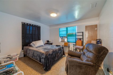 Propiedad comercial en venta en Daytona Beach, Florida, 3 dormitorios, 133.78 m2 № 2157180 - foto 9