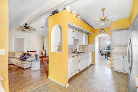 Villa ou maison à vendre à Hudson, Floride: 3 chambres, 226.87 m2 № 2433286 - photo 18
