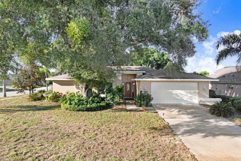 Villa ou maison à vendre à Hudson, Floride: 3 chambres, 226.87 m2 № 2433286 - photo 4