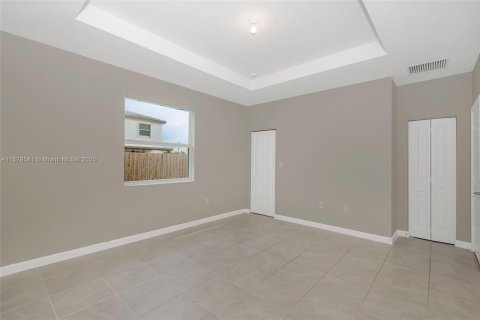 Casa en venta en Homestead, Florida, 4 dormitorios, 176.05 m2 № 1896354 - foto 18