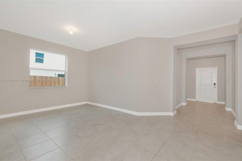 Casa en venta en Homestead, Florida, 4 dormitorios, 176.05 m2 № 1896354 - foto 6