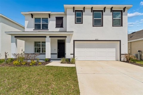 House in Wesley Chapel, Florida 5 bedrooms, 242.01 sq.m. № 2110280 - photo 2