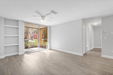 Copropriété à vendre à Orlando, Floride: 3 chambres, 110.83 m2 № 2229956 - photo 4