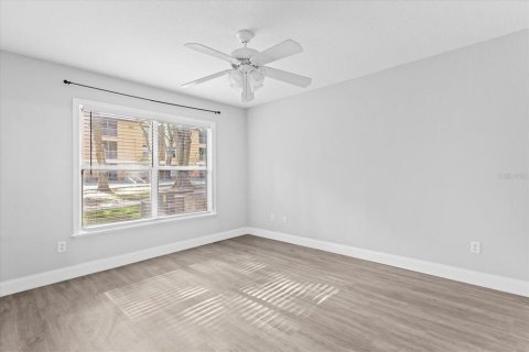 Copropriété à vendre à Orlando, Floride: 3 chambres, 110.83 m2 № 2229956 - photo 18