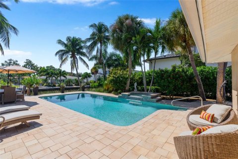 House in Sarasota, Florida 5 bedrooms, 345.69 sq.m. № 2429107 - photo 19