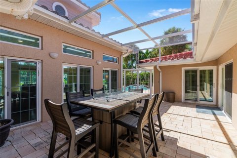 House in Sarasota, Florida 5 bedrooms, 345.69 sq.m. № 2429107 - photo 24