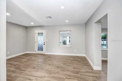House in Tampa, Florida 3 bedrooms, 132.66 sq.m. № 1829835 - photo 17