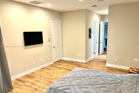Casa en venta en Jupiter, Florida, 4 dormitorios, 300.17 m2 № 1692728 - foto 10