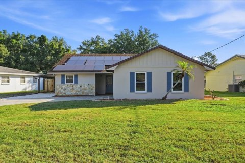 House in Winter Haven, Florida 3 bedrooms, 148.09 sq.m. № 2111487