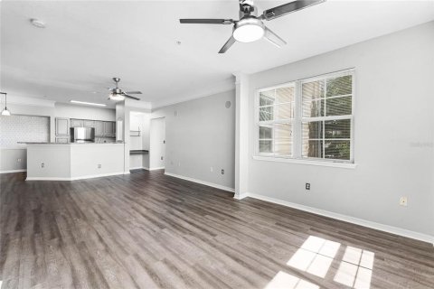 Condo in Orlando, Florida, 3 bedrooms  № 1716918 - photo 18