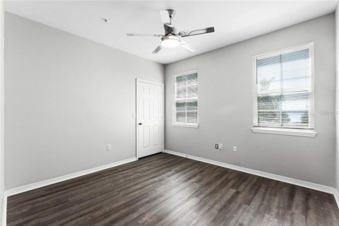 Condo in Orlando, Florida, 3 bedrooms  № 1716918 - photo 28