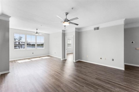 Condominio en venta en Orlando, Florida, 3 dormitorios, 128.86 m2 № 1716918 - foto 3