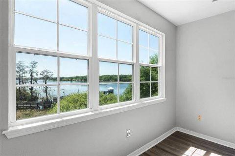 Condo in Orlando, Florida, 3 bedrooms  № 1716918 - photo 15