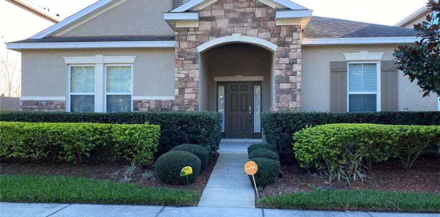 House in Orlando, Florida 3 bedrooms, 176.33 sq.m. № 2393969