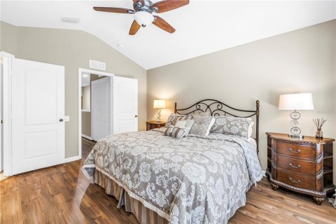 Touwnhouse à vendre à Bradenton, Floride: 3 chambres, 148.27 m2 № 2350300 - photo 15