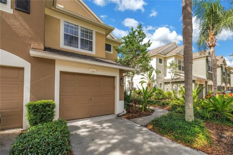 Touwnhouse à vendre à Bradenton, Floride: 3 chambres, 148.27 m2 № 2350300 - photo 2