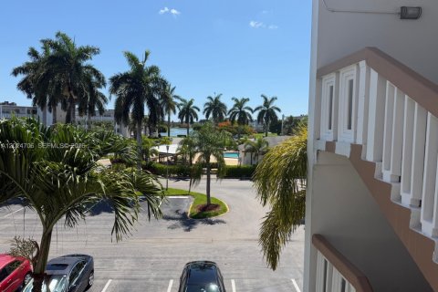 Copropriété à louer à Boca Raton, Floride: 1 chambre, 68.56 m2 № 2190390 - photo 7