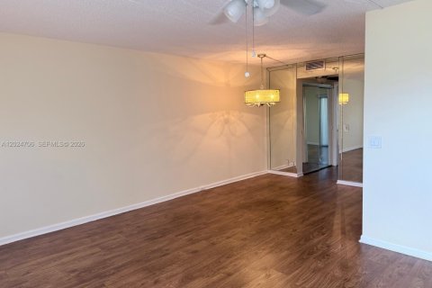 Copropriété à louer à Boca Raton, Floride: 1 chambre, 68.56 m2 № 2190390 - photo 13