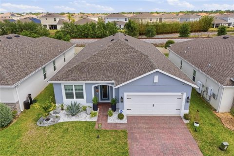 House in Davenport, Florida 4 bedrooms, 196.21 sq.m. № 2120345 - photo 2
