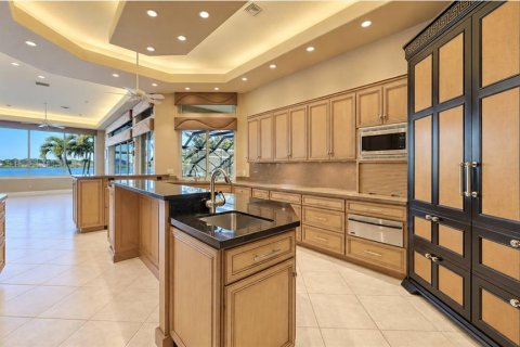 Villa ou maison à vendre à Englewood, Floride: 5 chambres, 485.14 m2 № 2413628 - photo 12