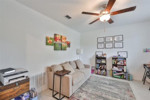 Casa en venta en Riverview, Florida, 5 dormitorios, 269.04 m2 № 1895047 - foto 20