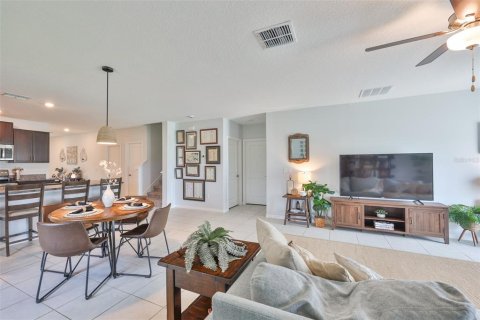Casa en venta en Riverview, Florida, 5 dormitorios, 269.04 m2 № 1895047 - foto 3