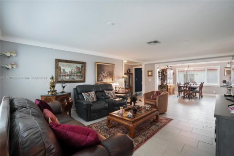 House in Plantation, Florida 2 bedrooms, 124.3 sq.m. № 1860736 - photo 8