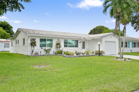 House in Plantation, Florida 2 bedrooms, 124.3 sq.m. № 1860736 - photo 4