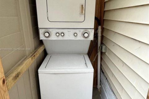 Снять в аренду коммерческую недвижимость в Бока-Ратон, Флорида 27.87м2, № 2011670 - фото 10