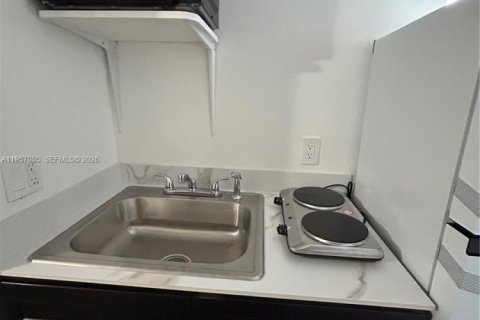 Снять в аренду коммерческую недвижимость в Бока-Ратон, Флорида 27.87м2, № 2011670 - фото 6