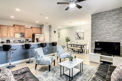 Touwnhouse à vendre à Kissimmee, Floride: 4 chambres, 176.7 m2 № 1582660 - photo 17
