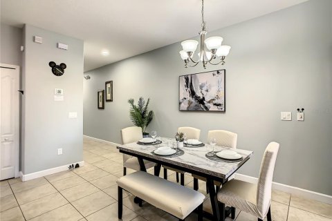 Touwnhouse à vendre à Kissimmee, Floride: 4 chambres, 176.7 m2 № 1582660 - photo 6