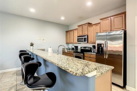 Touwnhouse à vendre à Kissimmee, Floride: 4 chambres, 176.7 m2 № 1582660 - photo 7