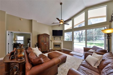 Villa ou maison à vendre à Oviedo, Floride: 4 chambres, 233.65 m2 № 2239762 - photo 9