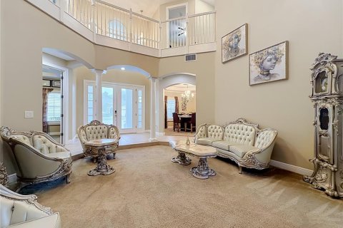 House in Oviedo, Florida 6 bedrooms, 402.45 sq.m. № 2222635 - photo 3