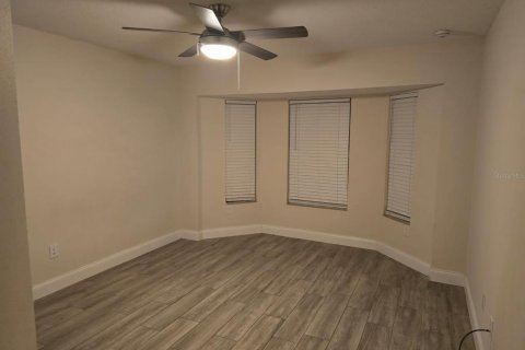 House in Ocklawaha, Florida 4 bedrooms, 172.52 sq.m. № 2113019 - photo 10