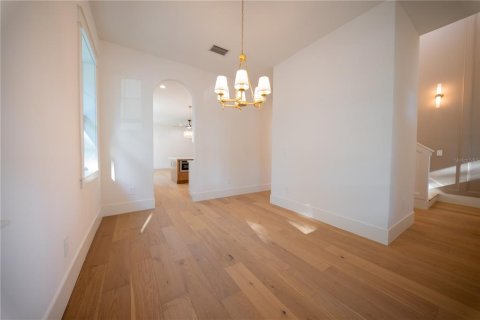 Villa ou maison à vendre à Saint Petersburg, Floride: 5 chambres, 271.74 m2 № 2415365 - photo 7