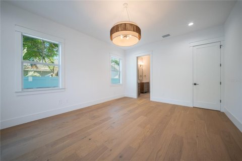Villa ou maison à vendre à Saint Petersburg, Floride: 5 chambres, 271.74 m2 № 2415365 - photo 10