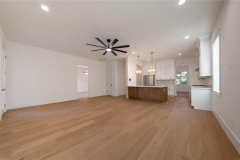 Villa ou maison à vendre à Saint Petersburg, Floride: 5 chambres, 271.74 m2 № 2415365 - photo 2