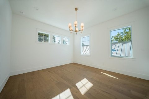 Villa ou maison à vendre à Saint Petersburg, Floride: 5 chambres, 271.74 m2 № 2415365 - photo 17